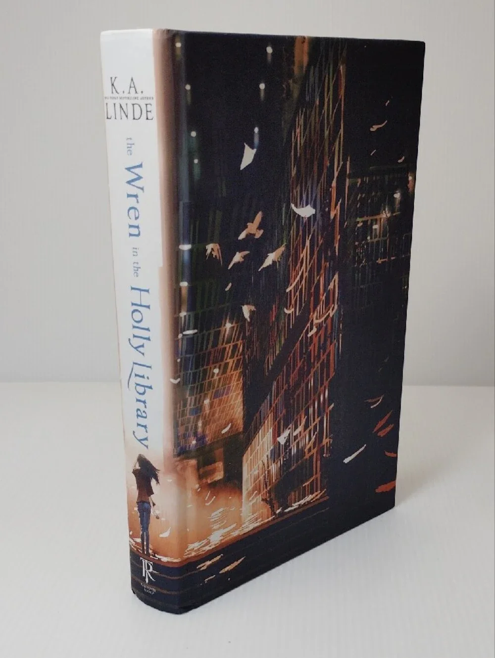 The Wren in the Holly Library - K.A. Linde (Sprayed Edges) *First Edition*